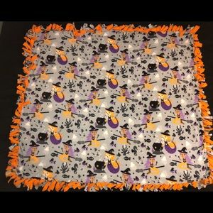Halloween throw